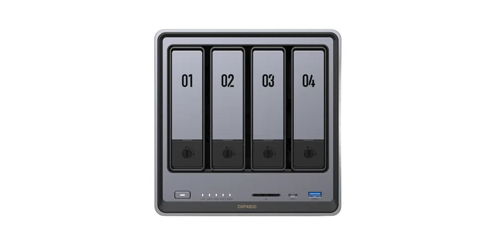 UGREEN DXP4800 - 4 Baies avec 4 disques 4To, vue 3