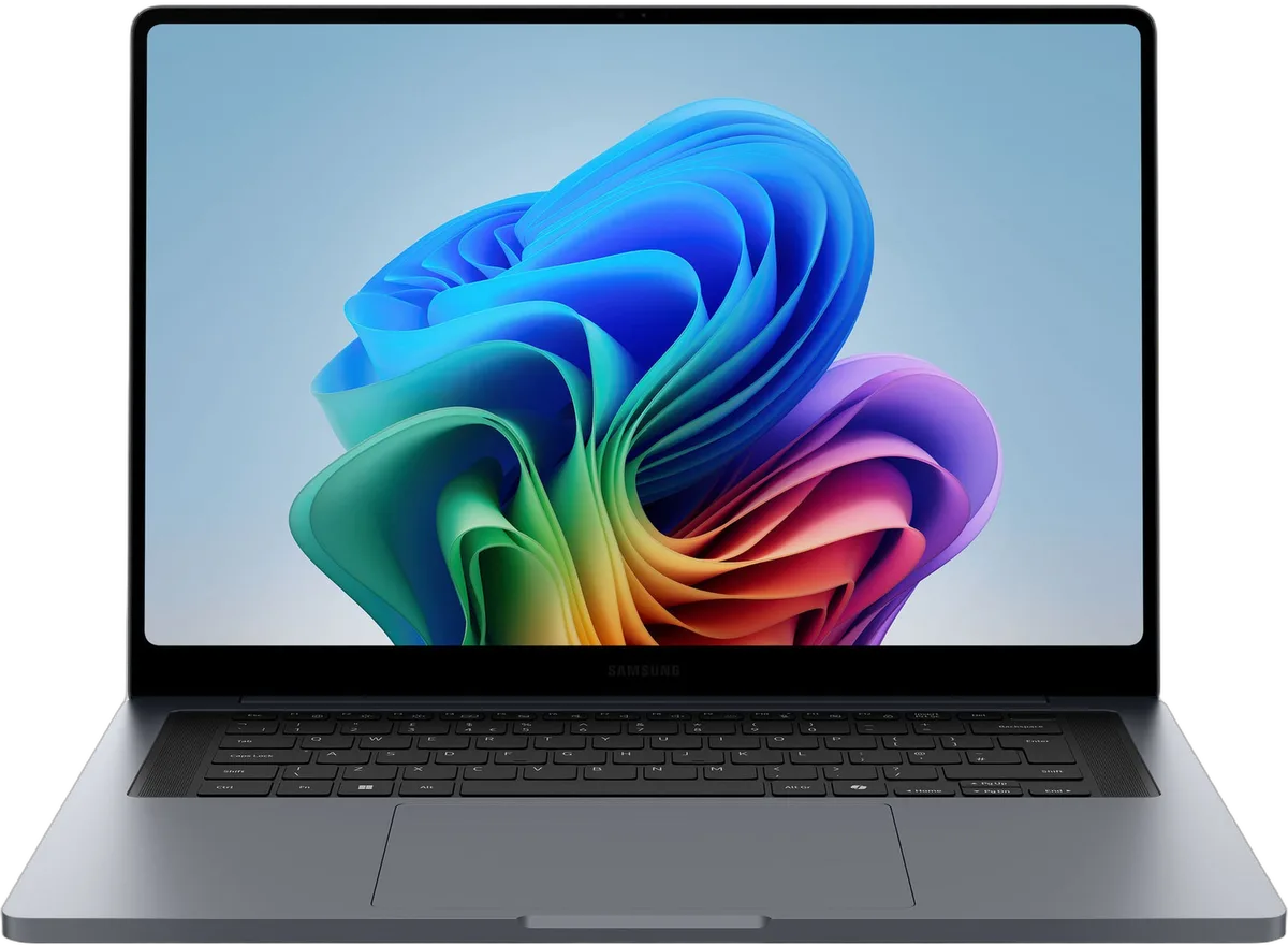Samsung Book6 Ultra - 16" OLED Tactile 2.8K Core Ultra 7 356H RTX 5060 32Go 512Go W11P, vue 1