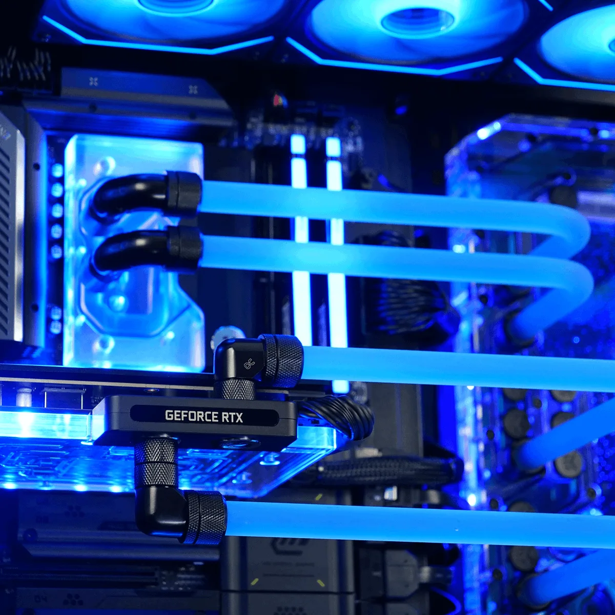 BLUE - 9800X3D/32Go/2To/5080, vue 4
